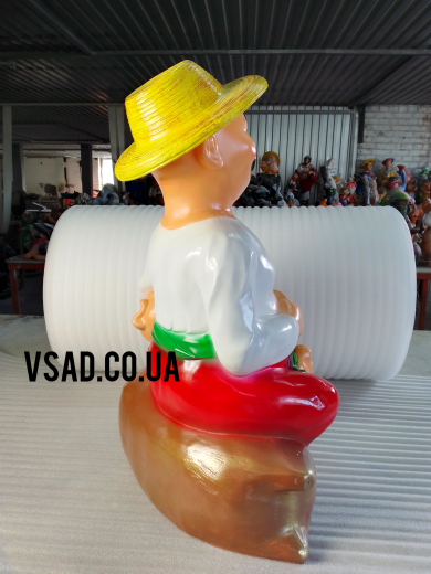 Садова фігура Господар на мішку Садова фігура Господар на мішку