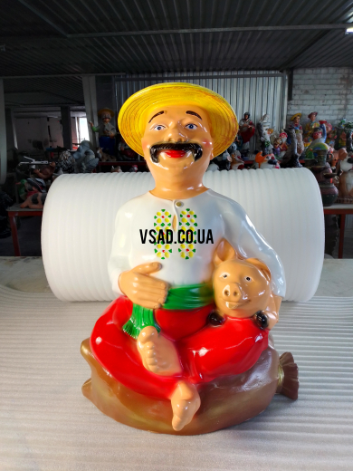 Садова фігура Господар на мішк.. Садова фігура Господар на мішк..