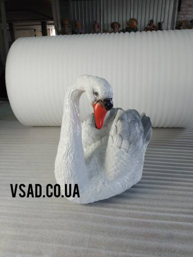 Садова фігура Лебідь Садова фігура Лебідь