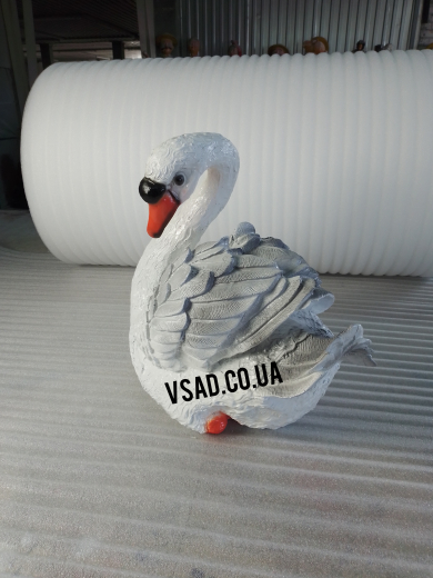 Садова фігура Лебідь.. Садова фігура Лебідь..